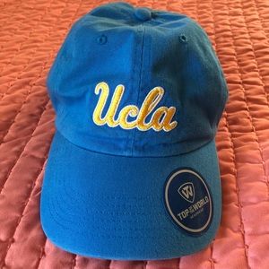 UCLA logo baseball hat